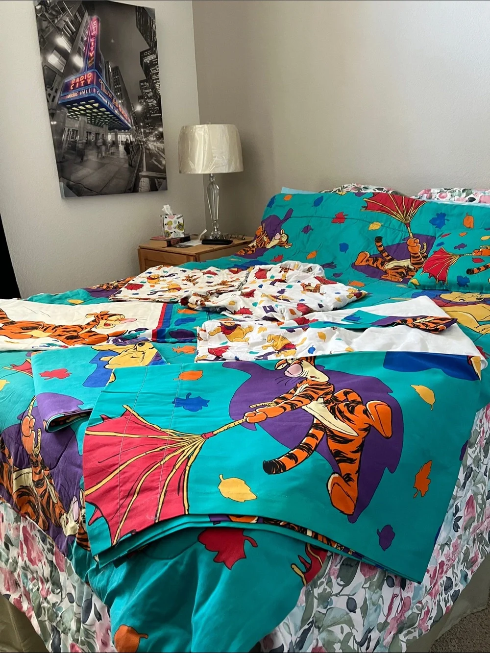 Disney Turquoise Tigger Comforter Bedding bedskirt pillow valance/curtains.